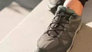 Ni New Balance ni adidas: estas son las zapatillas favoritas de quienes trabajan todo el día de pie